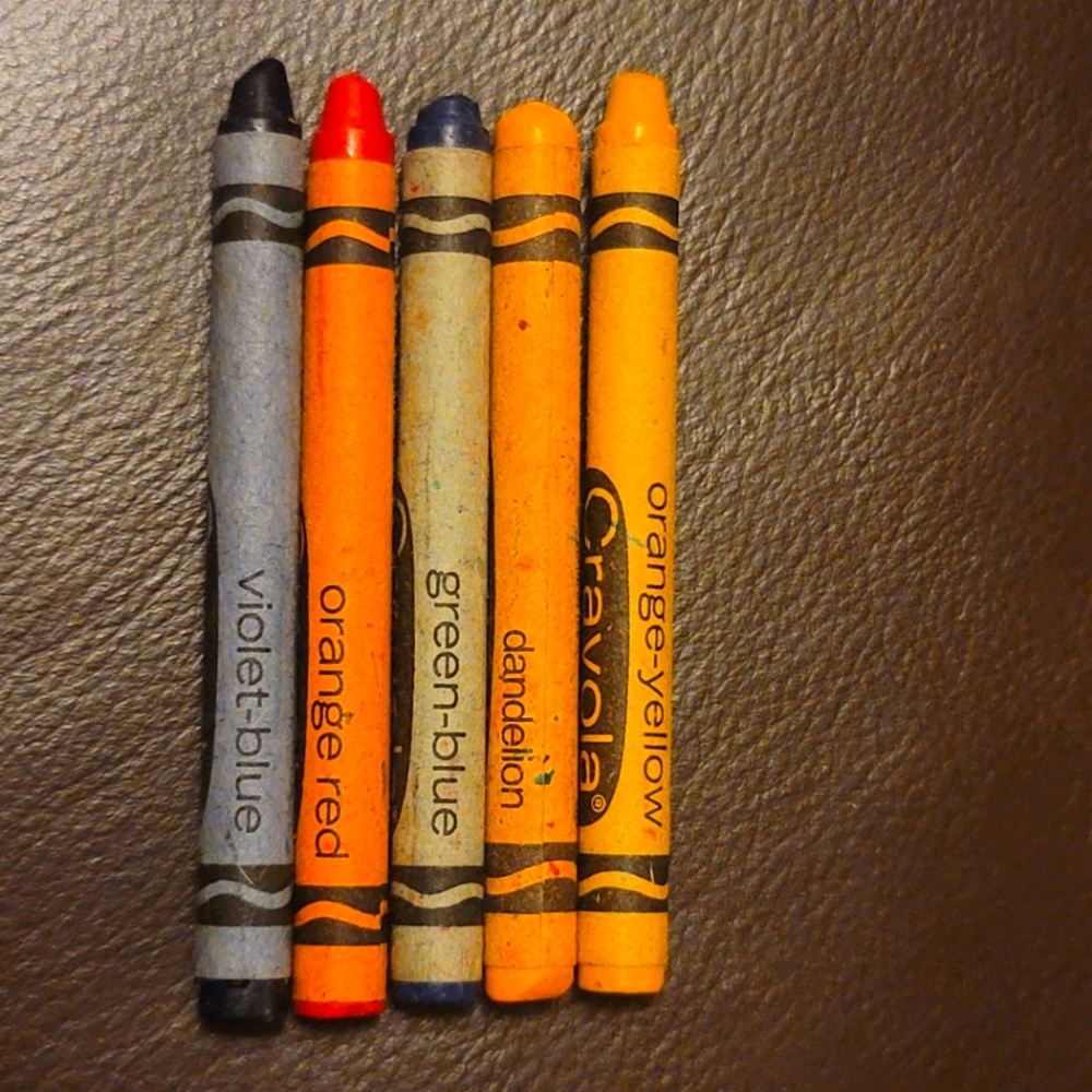 5 Retired Crayola Crayons Slightly Used Condition dandelion green-blue violet-bl